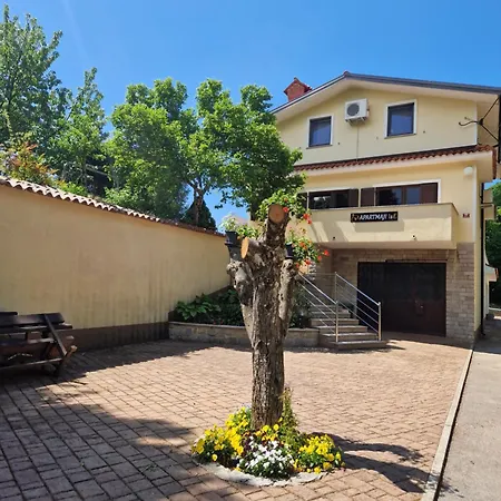 Apartmaji I&e *