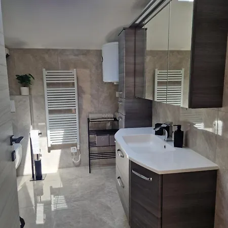 Apartmaji I&e