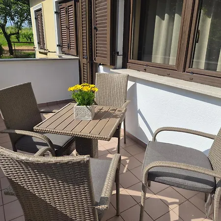 Apartmaji I&e *