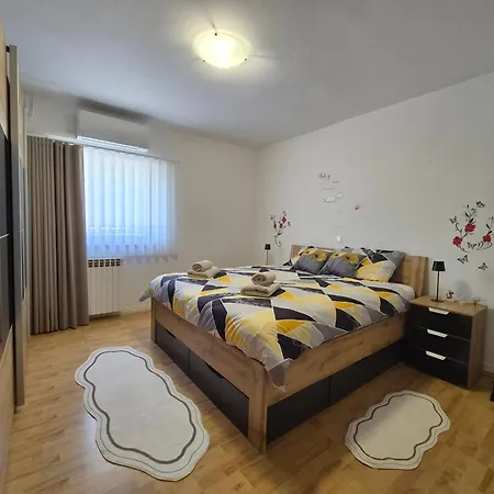 公寓 Apartmaji I&e